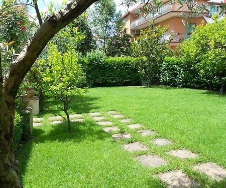 Villa Scimmia Scauri  Exteriér fotografie